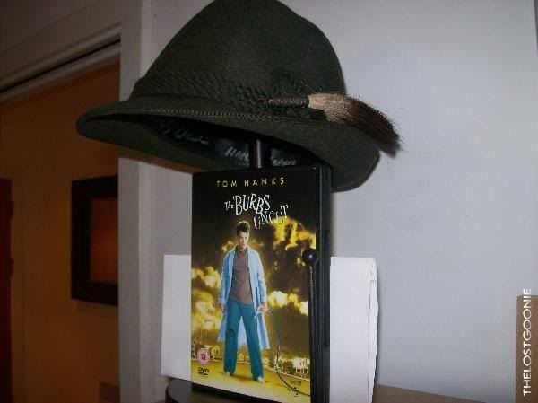 burbshat.jpg